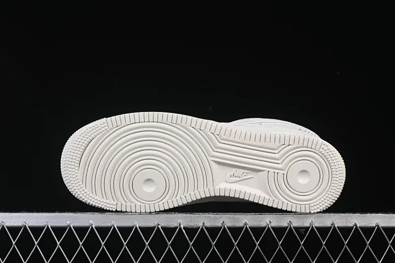 All categories Nk Air Force 1 Air Force series Nk Air Force 1 Low Air Force low-top Nike Air Force 1'07 Low Nike embroidery Air Force 1 low-top casual sneakers CS5288-045
